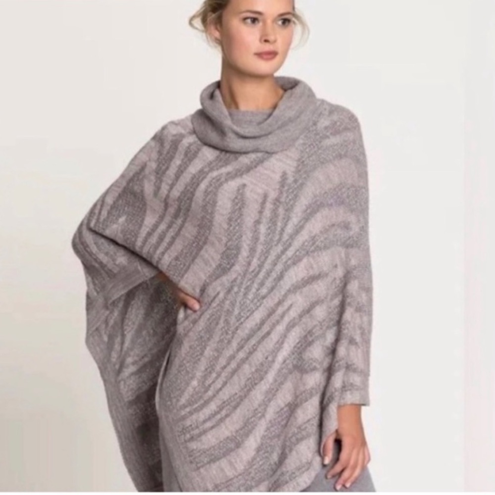 Nic + Zoe playful poncho sz S/M